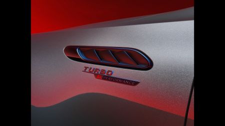 Exterior AMG_C63_SE_Performance-03.jpg