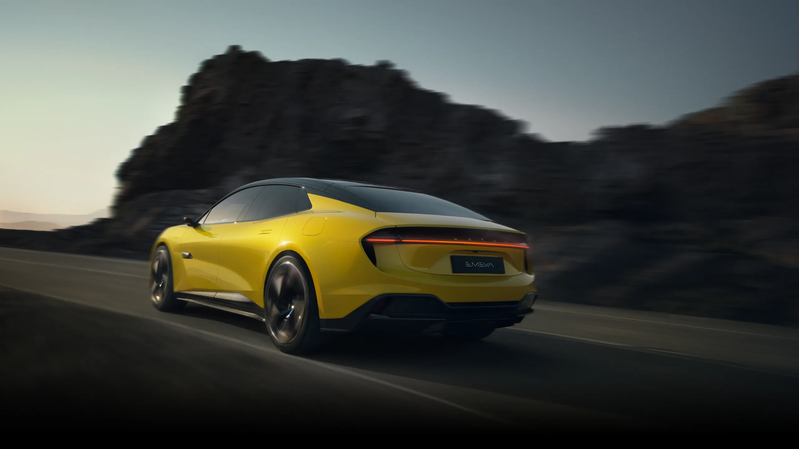 Exterior AlphaPDP_DriveHeader_Desktop.webp