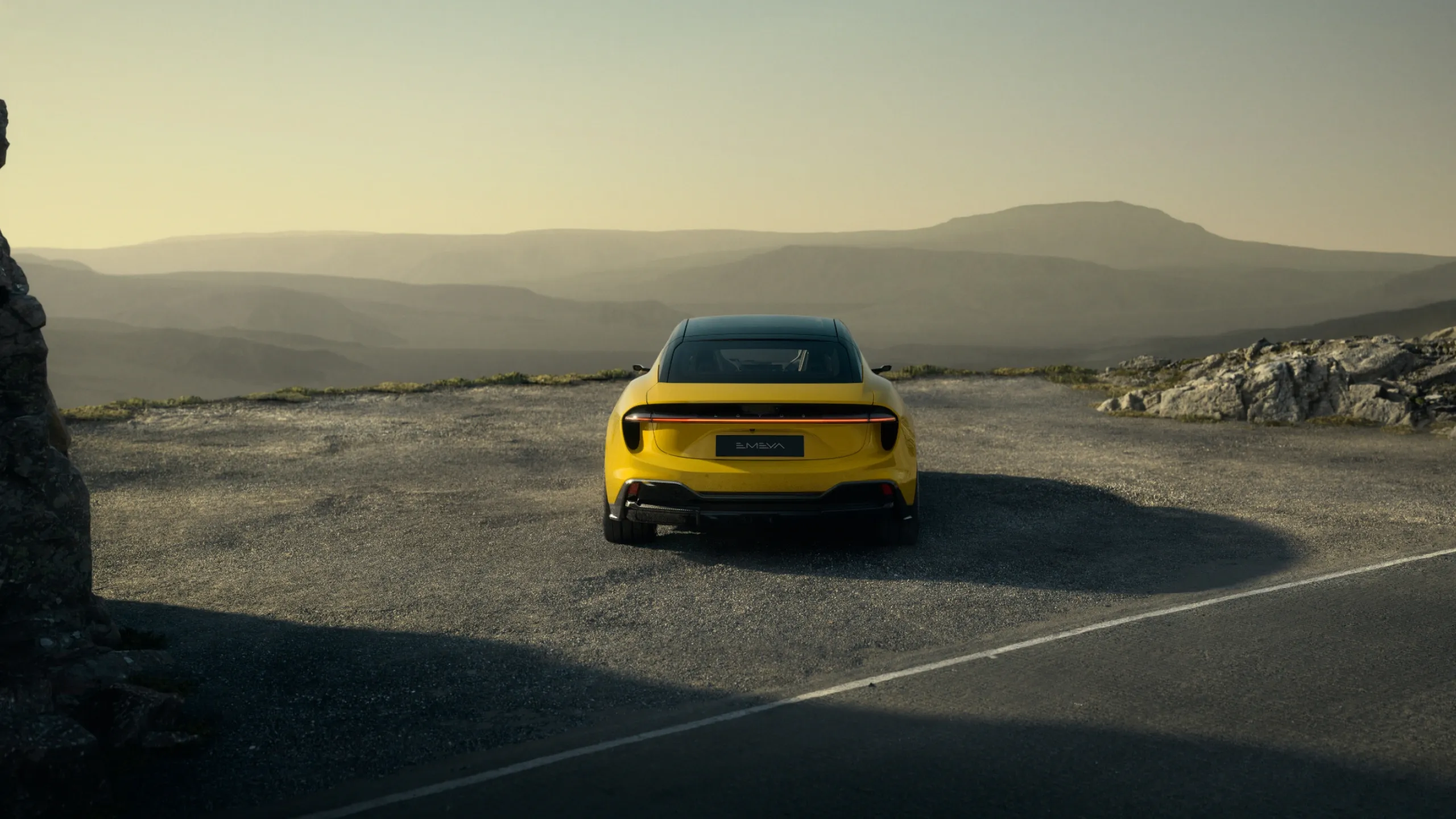 Exterior AlphaPDP_USP2_Desktop.webp