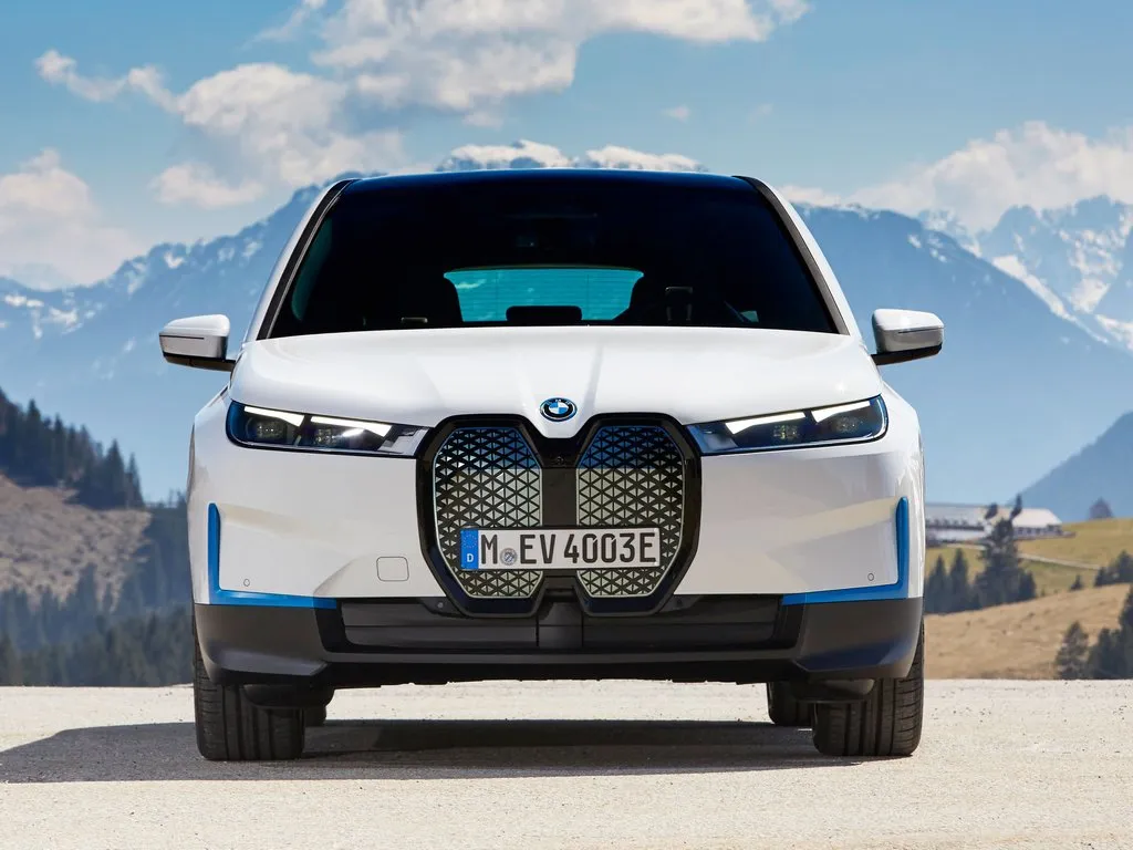 Exterior BMW-iX-Frontimage.jpg