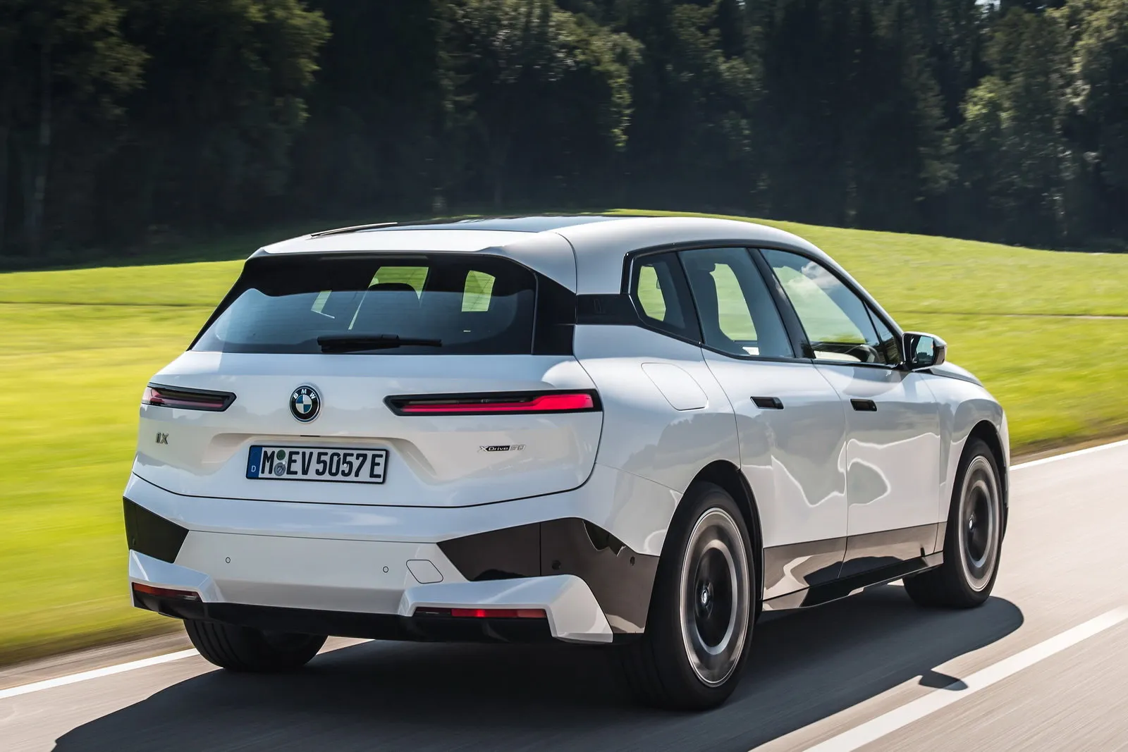 Exterior BMWiX_RearImage.jpg