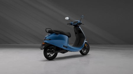 bike Buying_Floor_S1Pro_SBlue0004.webp