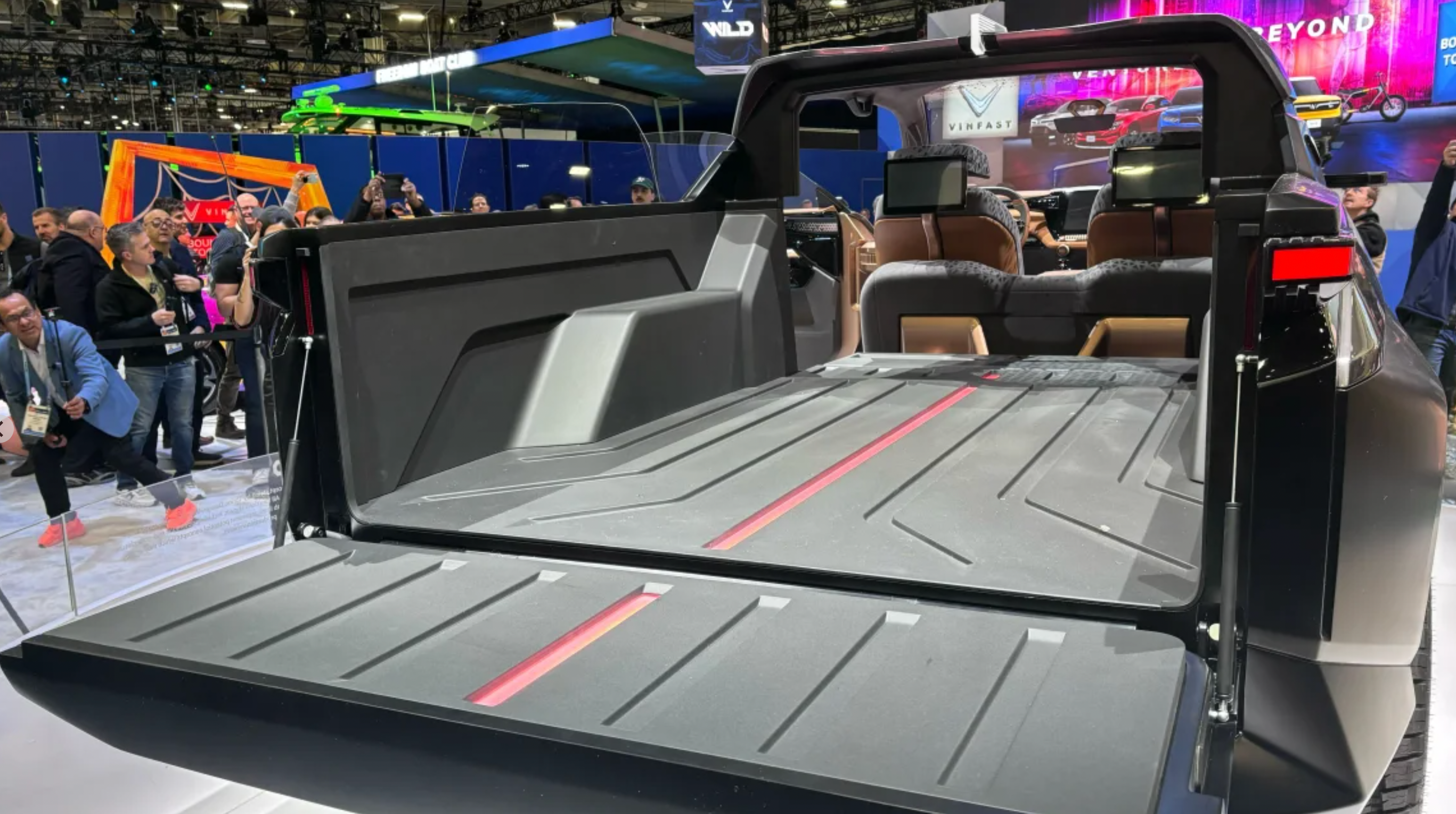 Exterior Cargo space-VinFast VF Wild.png