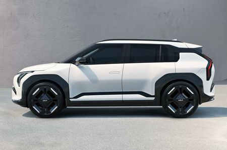 Exterior Kia EV3- Side view.jpeg