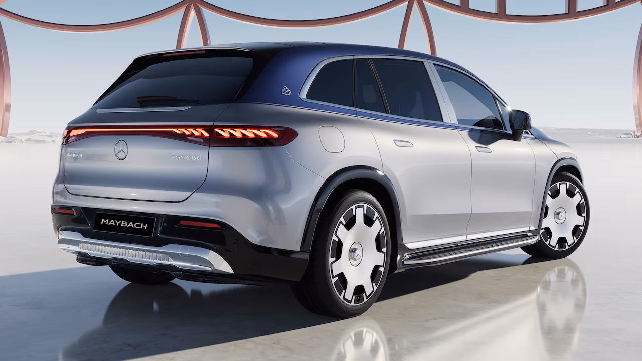 Exterior Maybach_EQS-SUV-02.avif