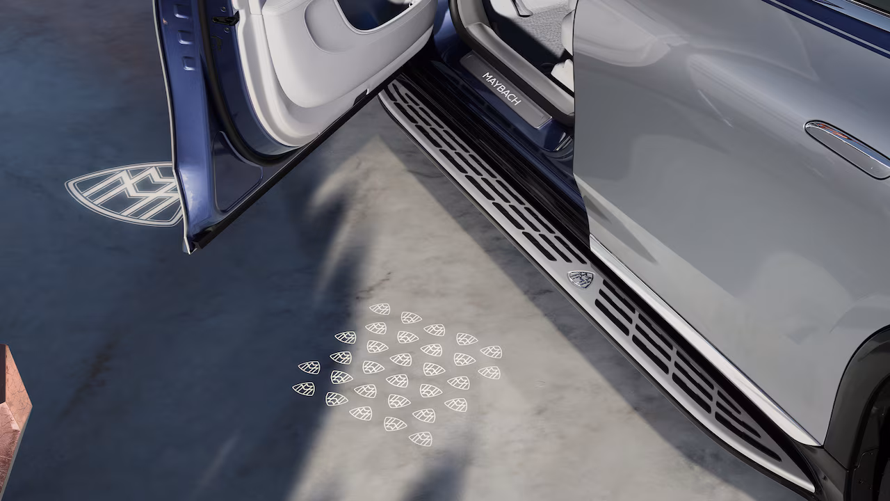 Exterior Maybach_EQS-SUV-07.avif