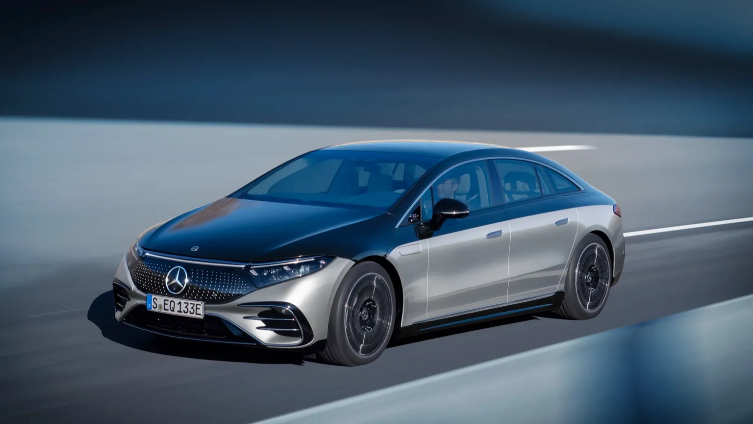 Mercedes Benz EQS