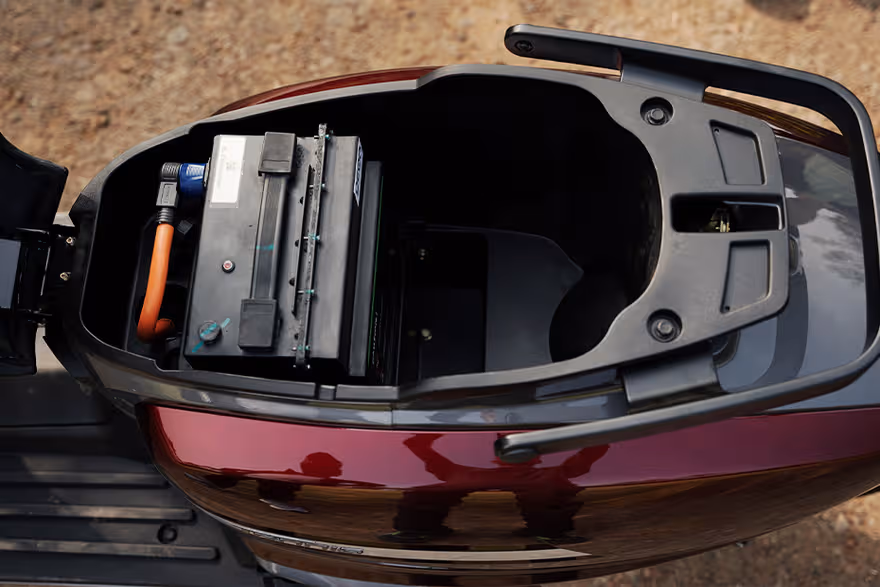 bike MotoHausVLFTennis20.avif