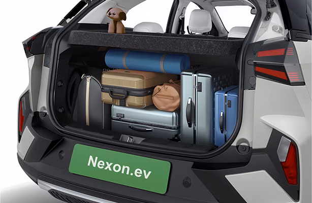 Exterior NexonEV-Boot-Space.avif