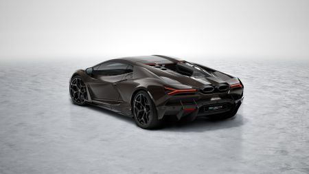 Exterior Revuelto_Exterior_Beauty_02.jpg