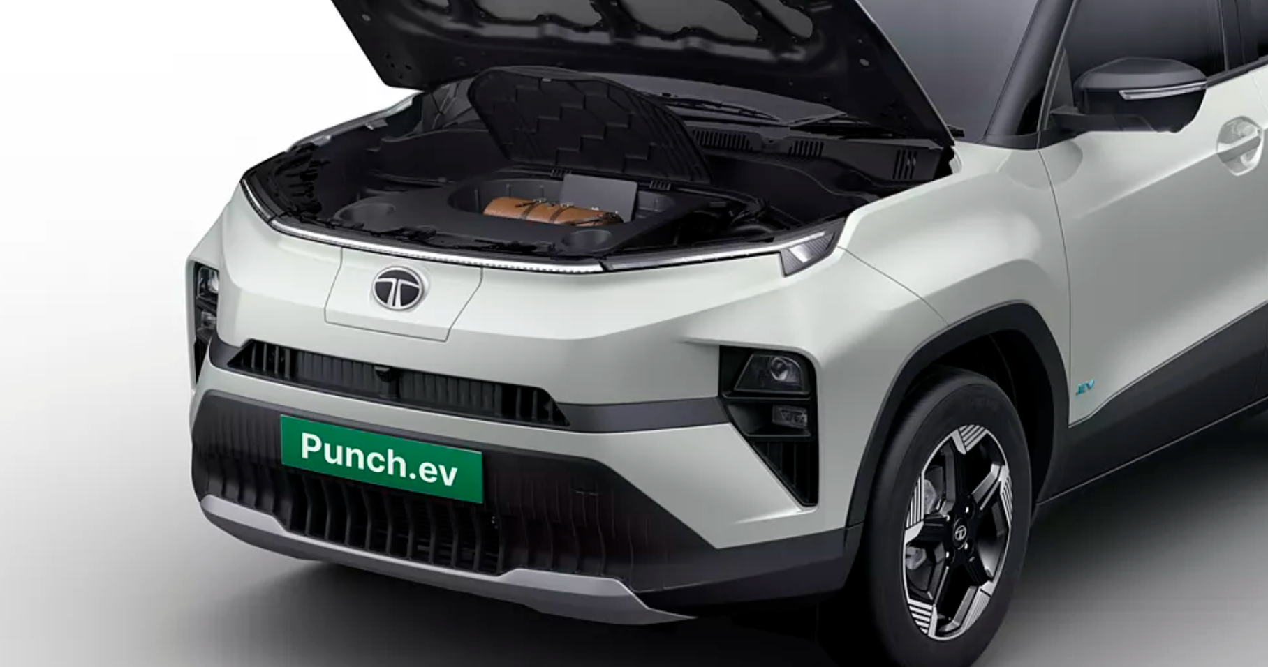 tata punch ev frunk open