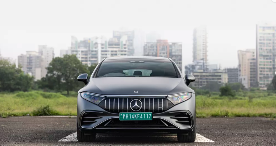 Mercedes-Benz-AMG-EQS-Ev-Front View