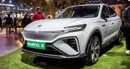 MG-Marvel-R-Ev-Left Front Three Quarter