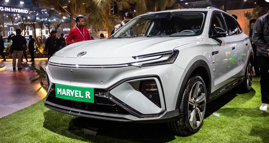 MG-Marvel-R-Ev-Left Front Three Quarter