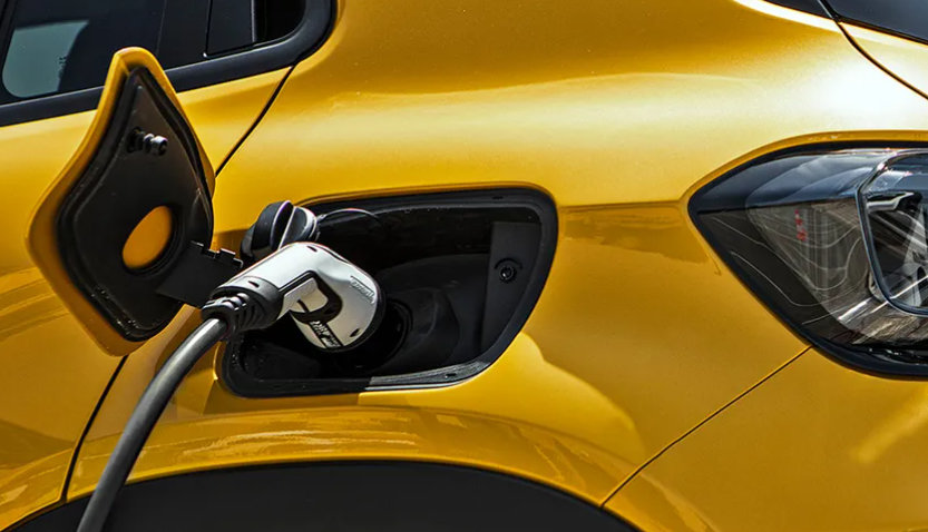 Jeep-Avenger-Ev-Gas Gap Open