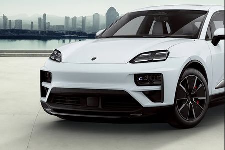 Porsche-Macan-Turbo-Ev-Grille