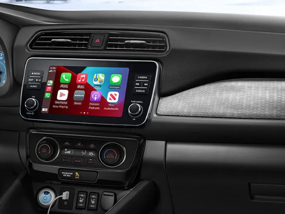 Nissan-Leaf-Ev-Center Console