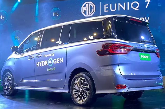 MG-Euniq-7-Left Rear Three Quarter