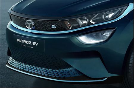 Tata-Altroz-Ev-Grille