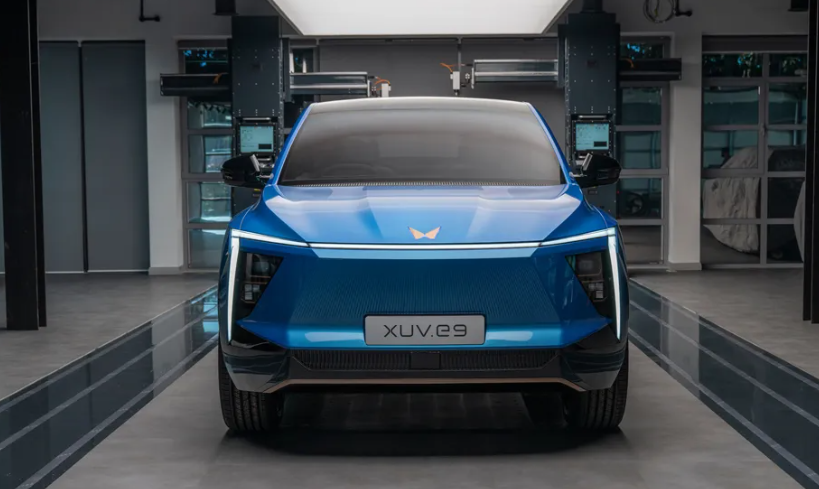 Mahindra-XUV.E9-Front View