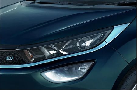 Tata-Altroz-Ev-Headlight