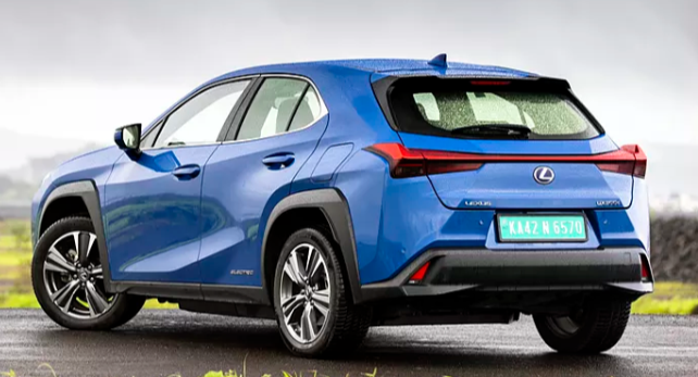 Lexus-UX-300e-Left Rear Three Quarter