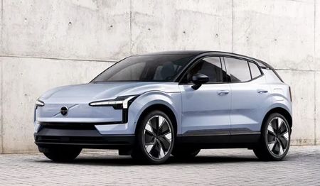 Volvo-EX30-Ev-Front 1/4 left