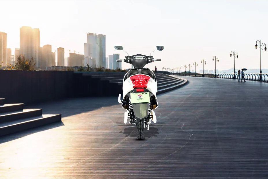 Okinawa-R30-Ev-Exterior Image