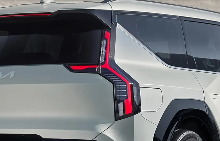 Kia-EV9-Taillight