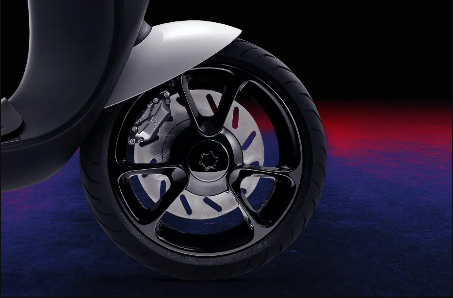Gogoro-2-Series-Ev-Front Tyre View