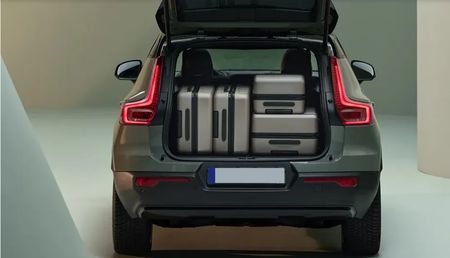 Volvo-XC40-Recharge-Ev-Open Trunk