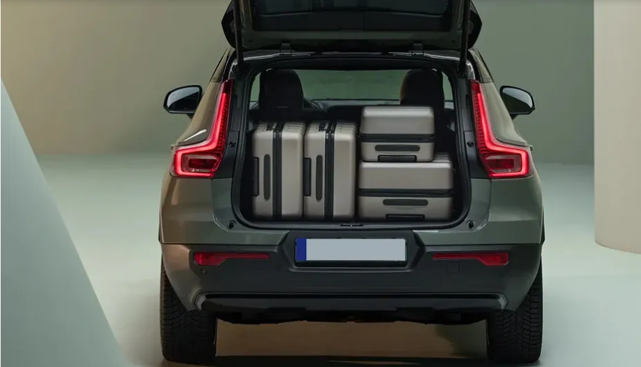 Volvo-XC40-Recharge-Ev-Open Trunk