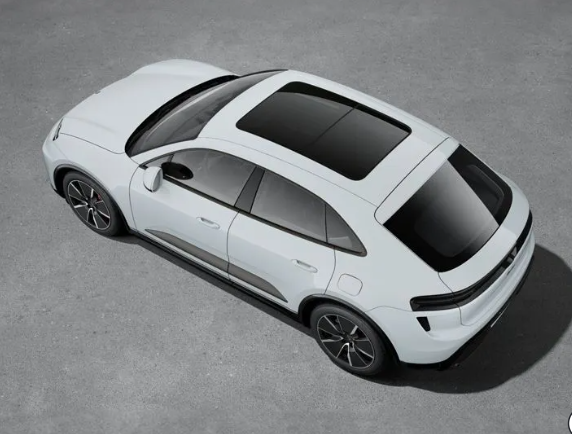 Porsche-Macan-Turbo-Ev-Top view