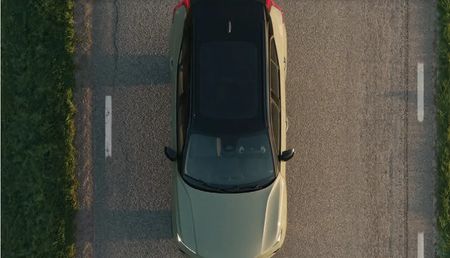 Volvo-XC40-Recharge-Ev-Top View