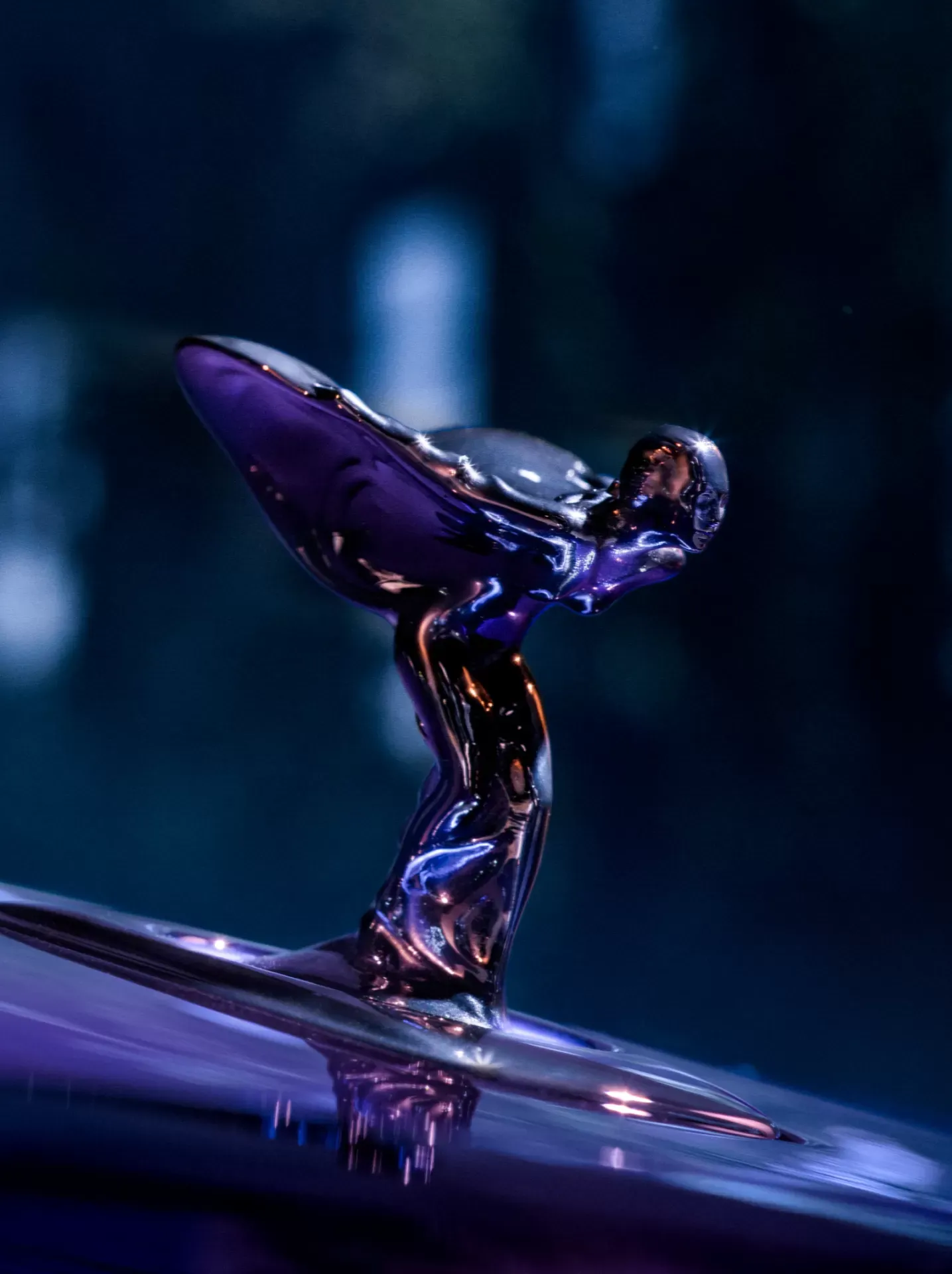 Exterior SpectreBlackBadge-3.webp