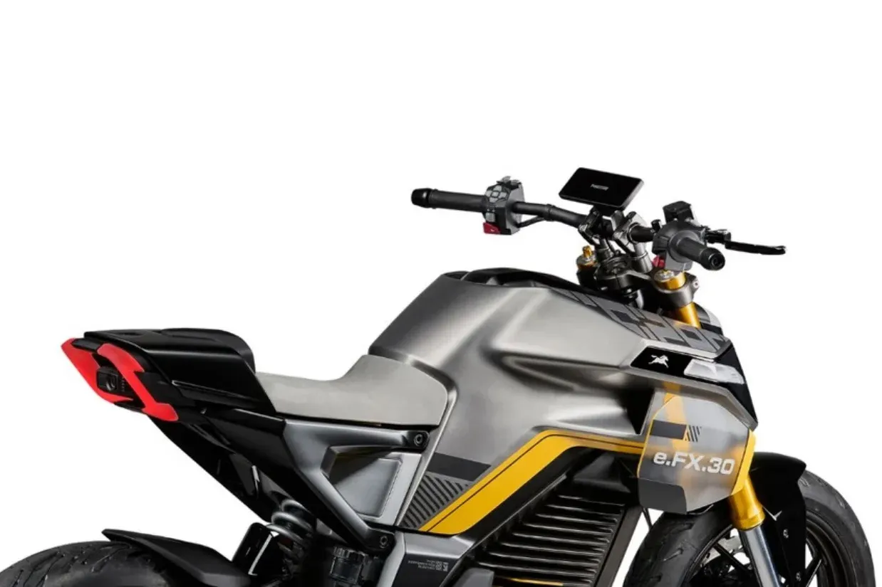 TVS EFX 3O