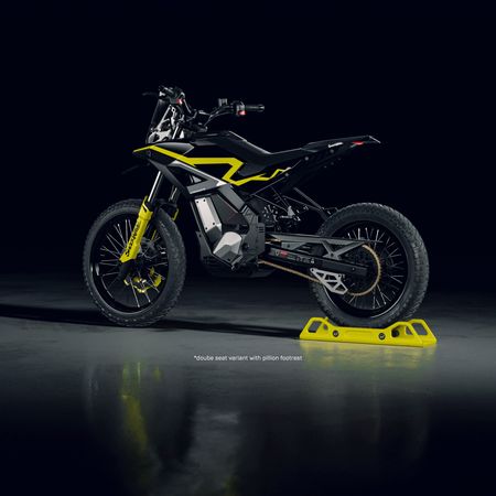 bike Ultraviolette Shockwave (Back-side view).png