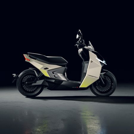 bike Ultraviolette Tesseract (Side view).png
