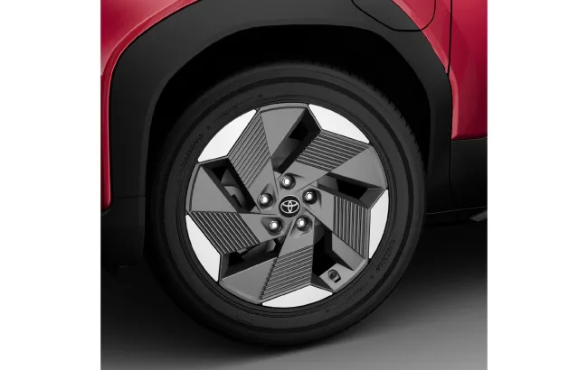Exterior UrbanCruiserEbella_AlloywheelCover.jpg