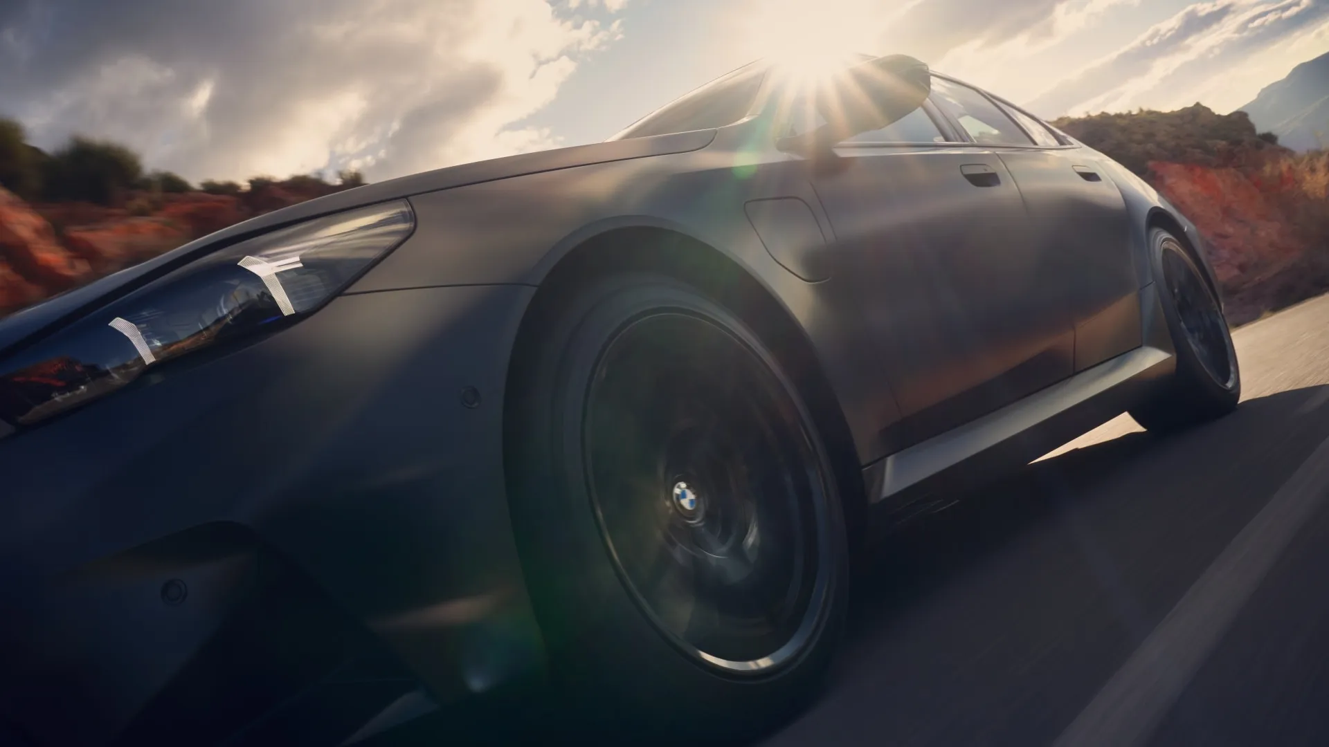 Exterior bmw-m5-sedan-hd-19.jpg