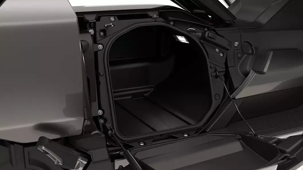 bike ce-04-front-storage-compartment.webp