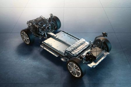 Exterior electrifying-charging-ix1_3to2.webp