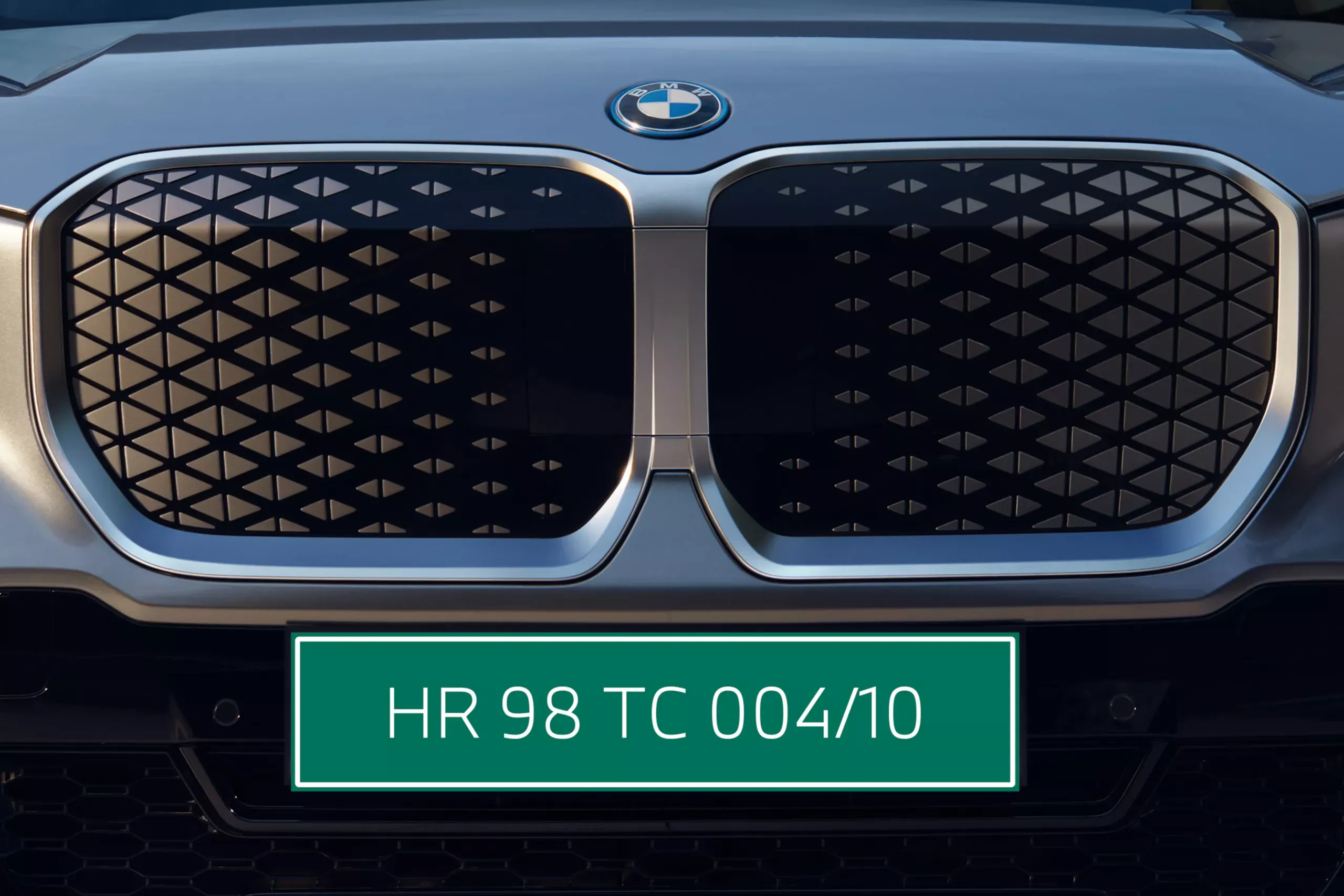 Exterior front-kidney-grille-ix1_3to2.webp