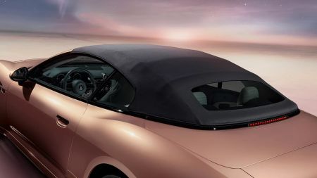 Exterior grancabrio-folgore-closed-roof-rear-view-desktop.webp