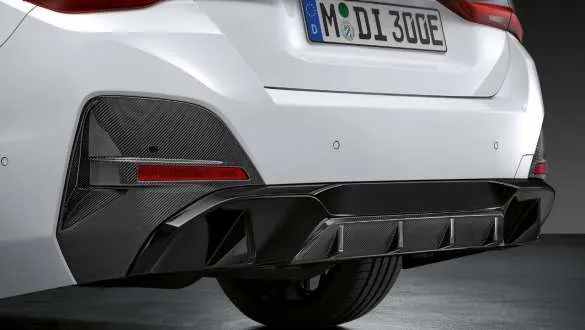 Exterior i4-bumper.jpg