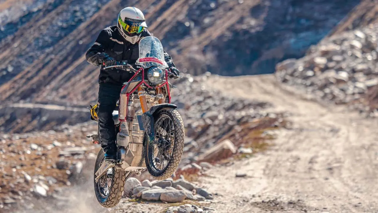 bike royal-enfield-charges-into-the-future-with-electric-himalayan-concept.jpg