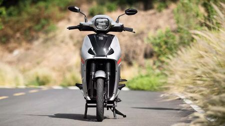 bike ruv350-front-view-6.webp