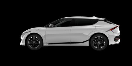 Exterior side view (EV6 2025).png