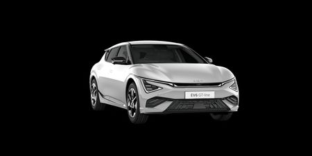 Exterior side_front (EV6 2025).png
