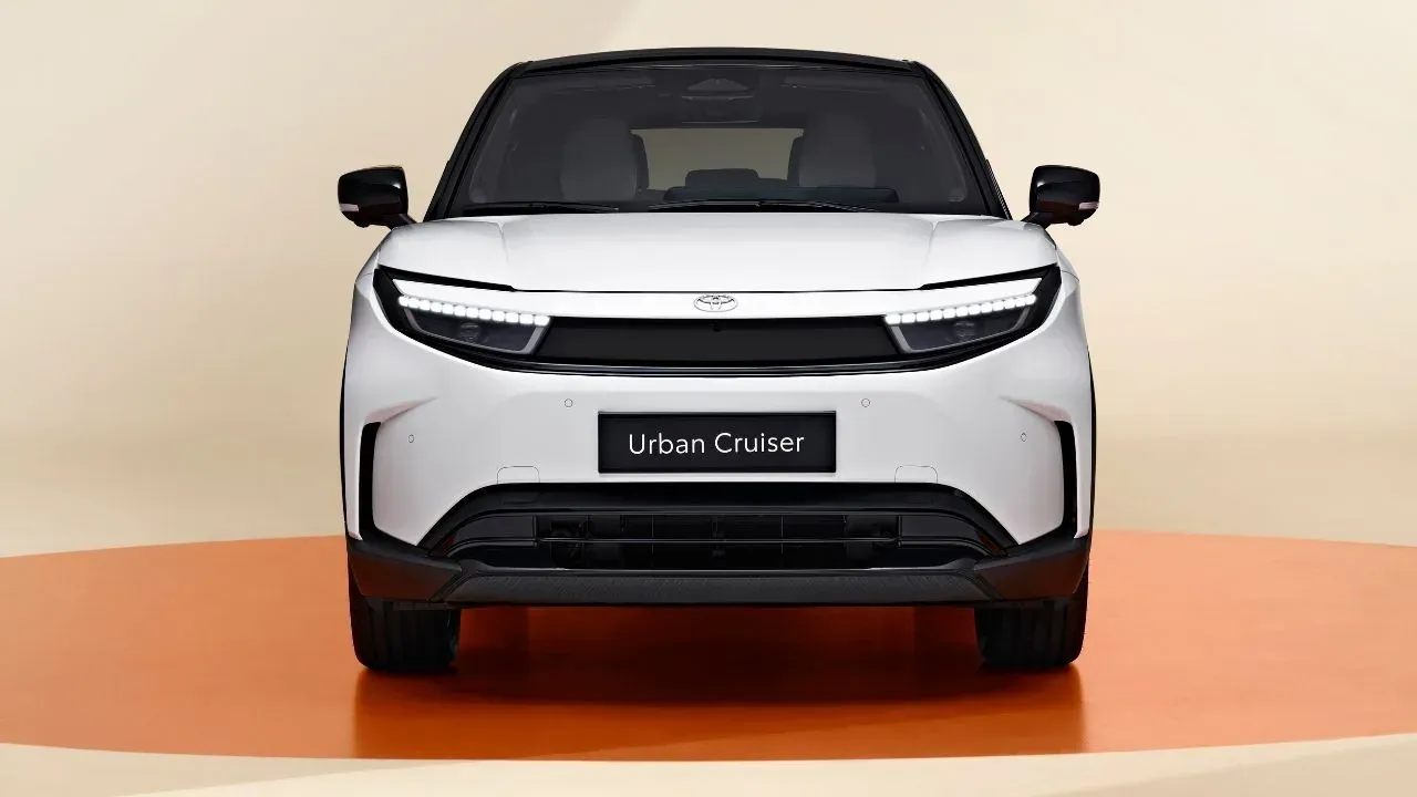 Exterior tum4aj2_toyota-urban-cruiser-ev_625x300_13_December_24.webp